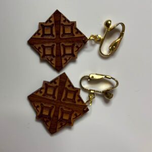 Wooden gold clip on earrings